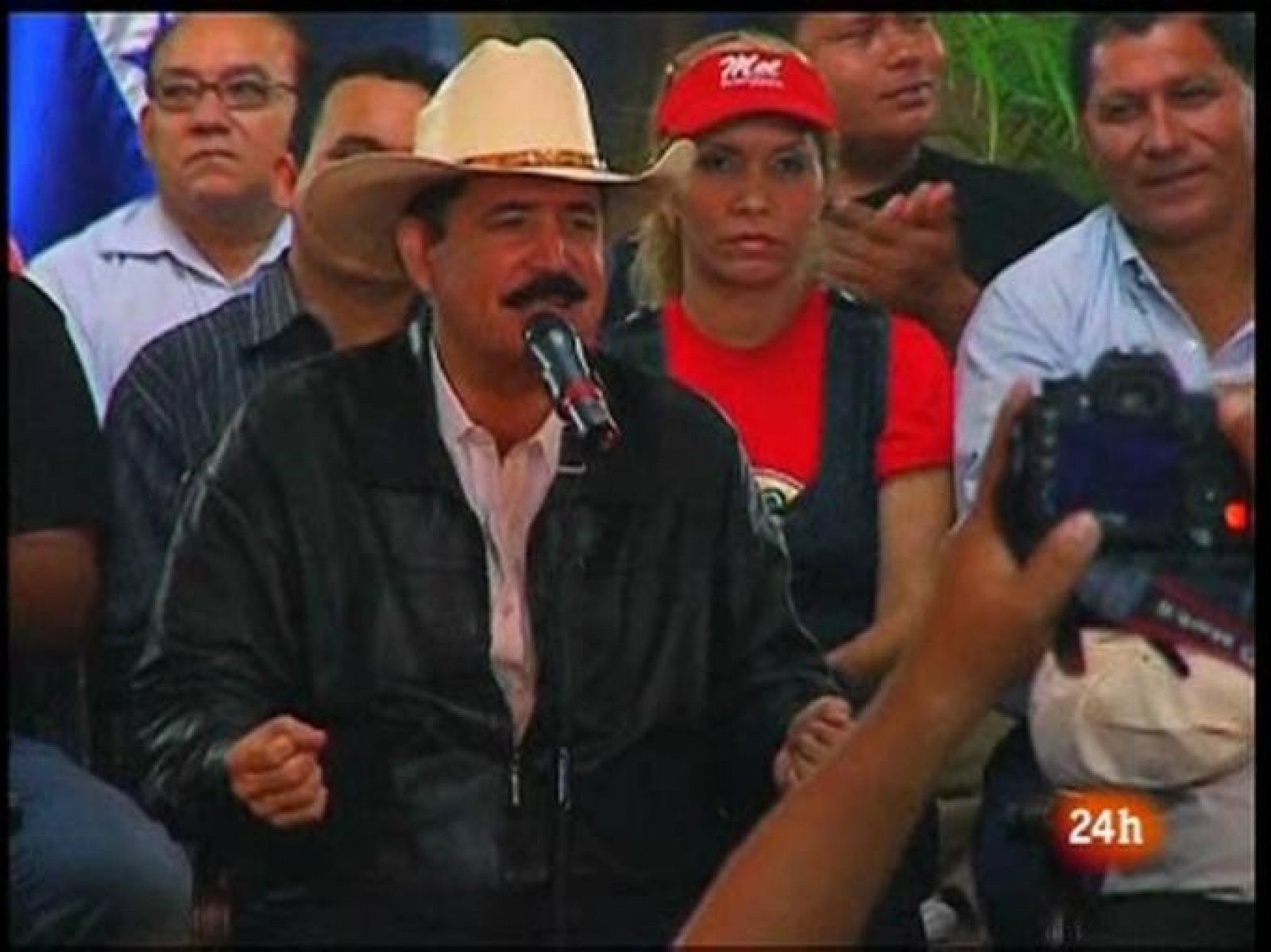 Honduras consigue apoyo de OEA para buscar una solución a su crisis interna