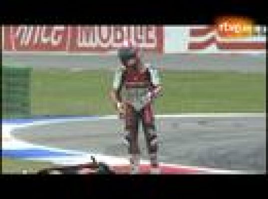  - Bautista se va al suelo