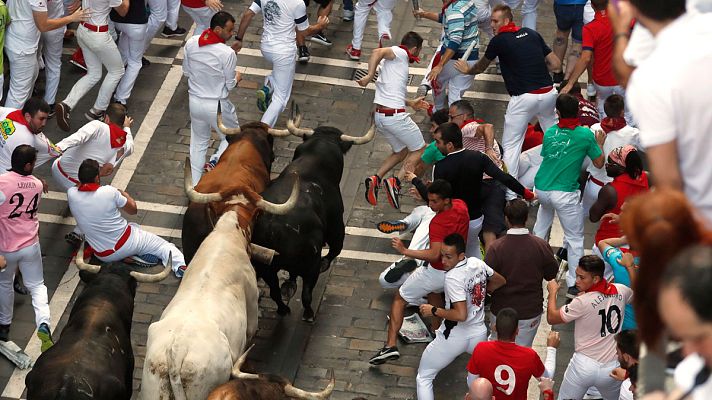 Telediario 1 - Séptimo encierro de San Fermín frenético y limpio con los toros debutantes de La Palmosilla