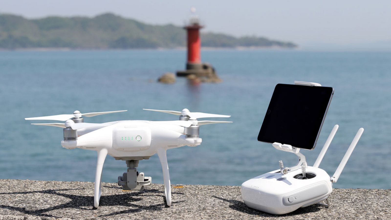 La localidad gallega de Sanxenxo utilizará drones para advertir de los peligros a los bañistas