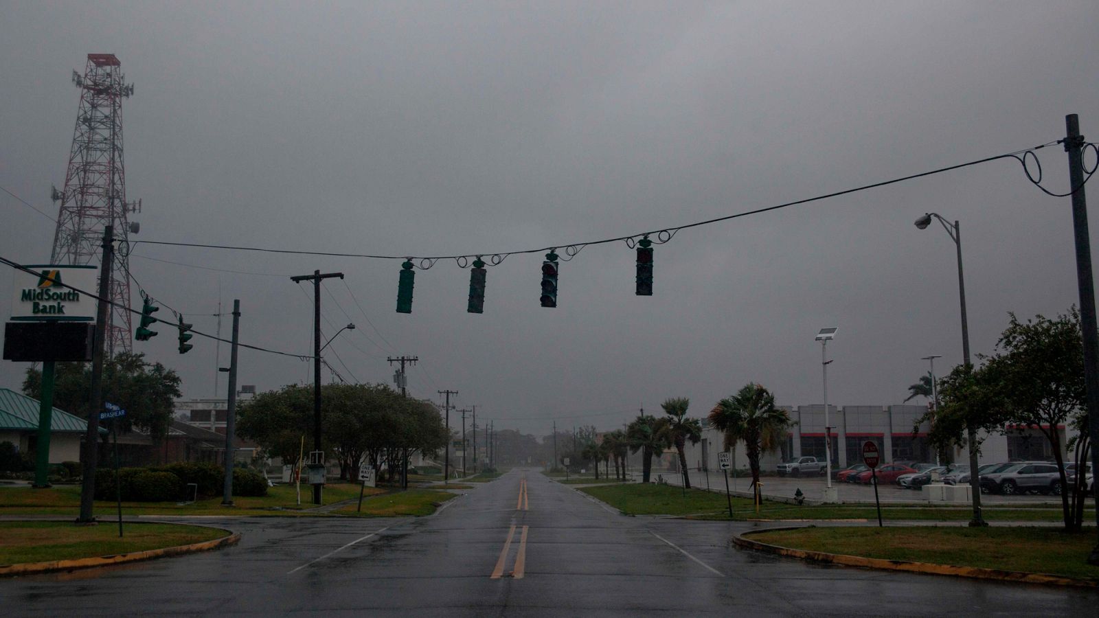 Barry se convierte en el primer huracán de la temporada del Atlantico