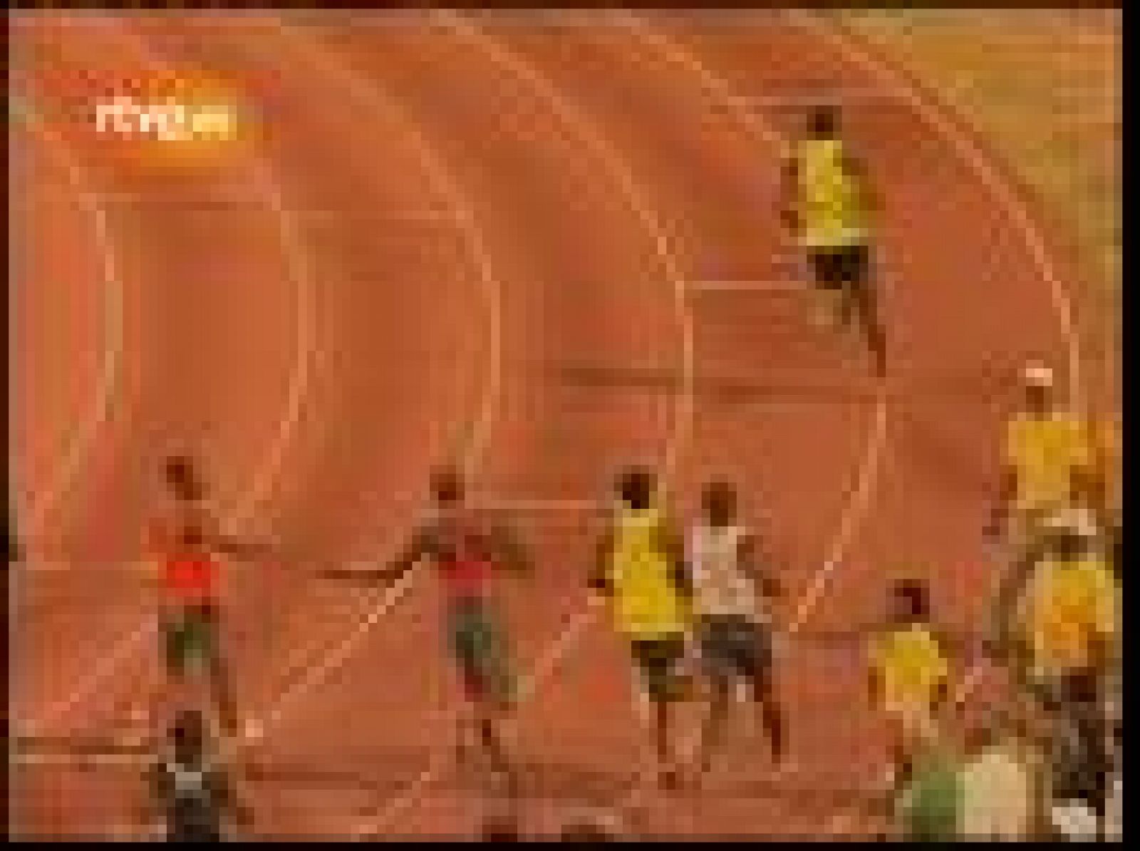 Usain Bolt se impone en los 100 metros lisos del campeonato jamaicano, con un tiempo de 9,86, la mejor marca del año. 