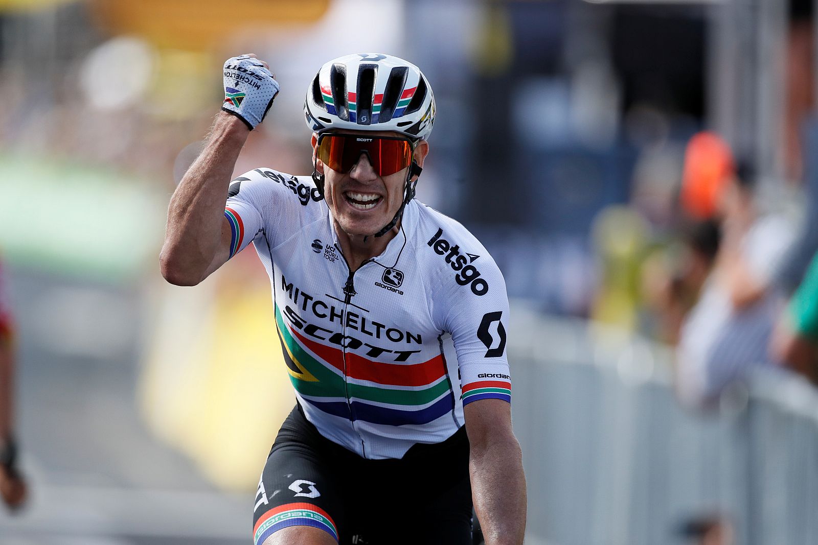 Tour 2019: Daryl Impey se impone al 'srpint' tras una larga escapada 