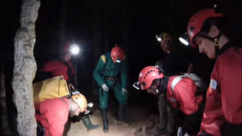Buscan a tres espeleólogas catalanas en una cueva de Arredondo (Cantabria)