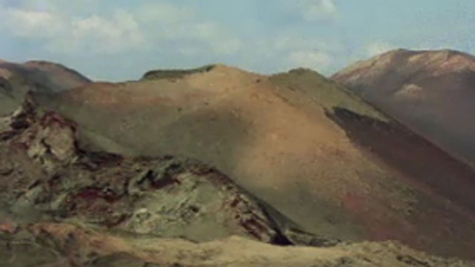 El arca de Noé (serie documental): Montañas de fuego (I)  | RTVE Play