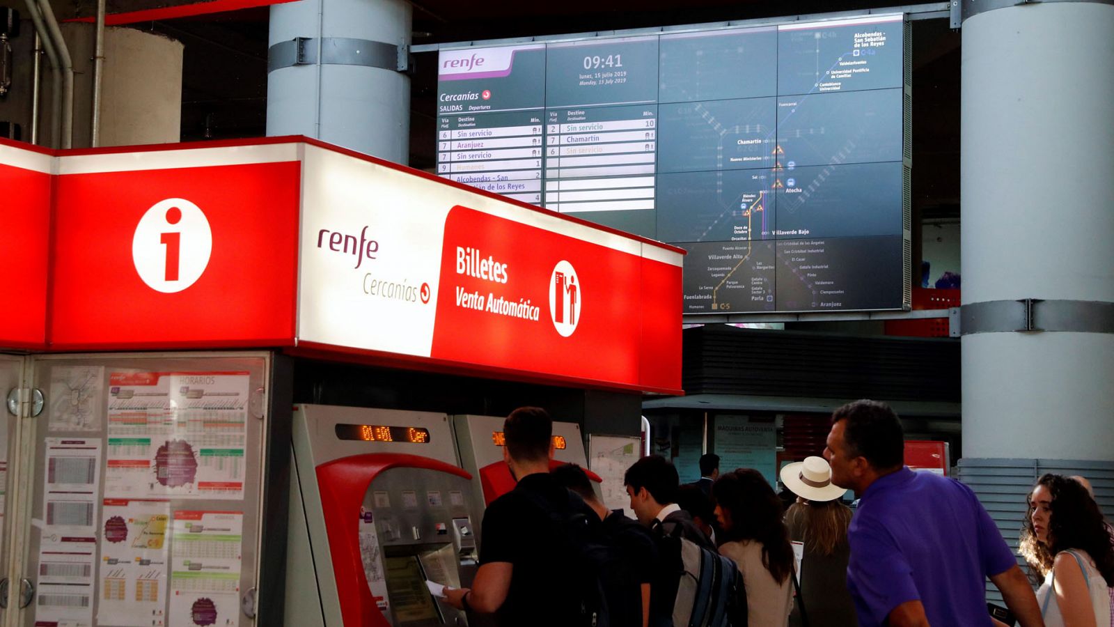 Huelga Renfe | Quejas de los pasajeros de Renfe en las primeras horas de huelga - RTVE.es