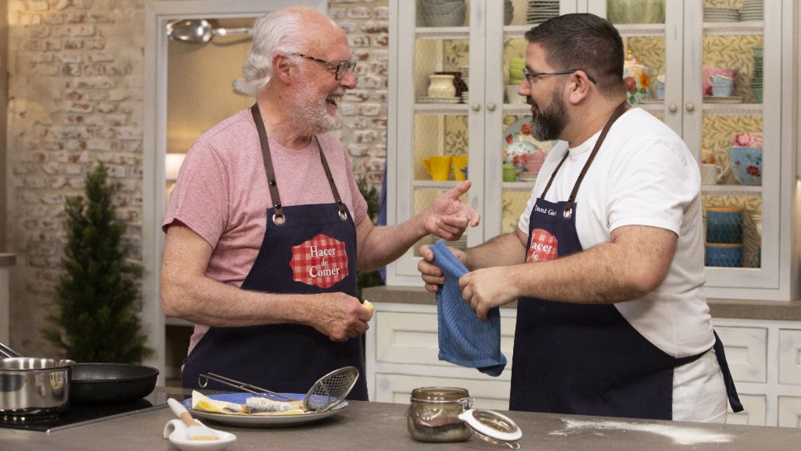 Hacer de comer - Sardinas en escabeche y lomo asado con ciruelas - ver ahora