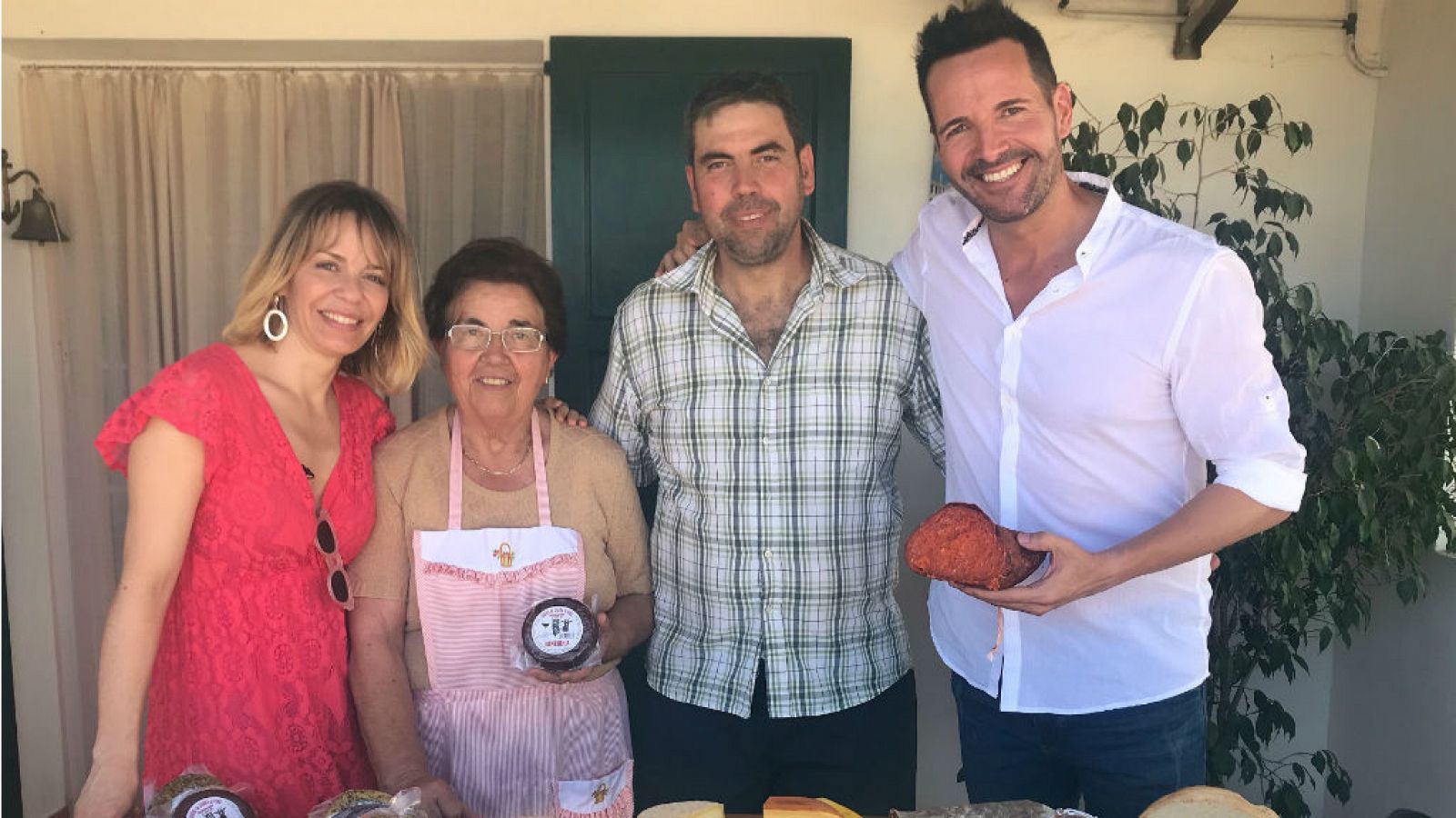 María Adánez en Aquí la tierra