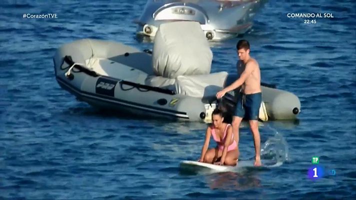 Aitana y Miguel Bernardau no esconden su amor en Ibiza