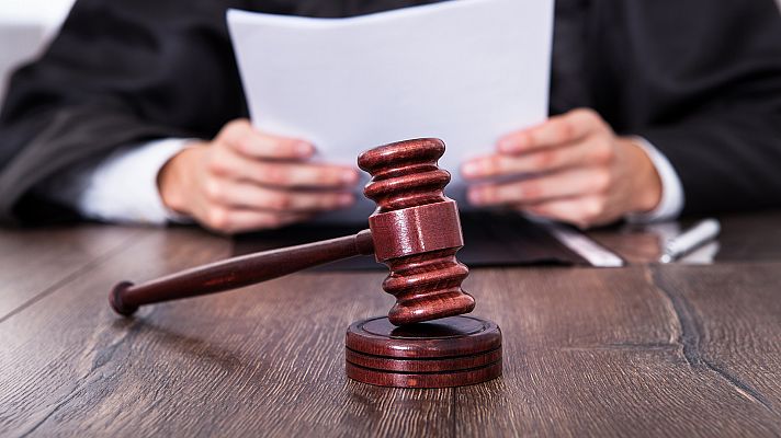 Telediario 1 - #YoSoyBorja, la campaña de Vox para pedir el indulto del joven que mató a un ladrón al ayudar a una mujer