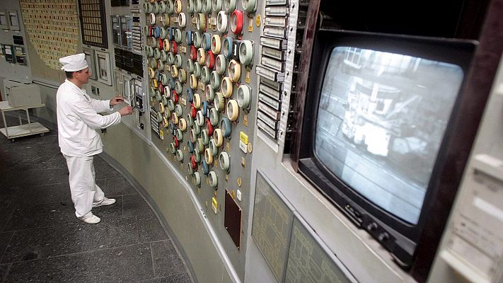 Las "mentiras" de la serie Chernóbil: TVE habla con el periodista que publicó las grabaciones sobre el accidente nuclear