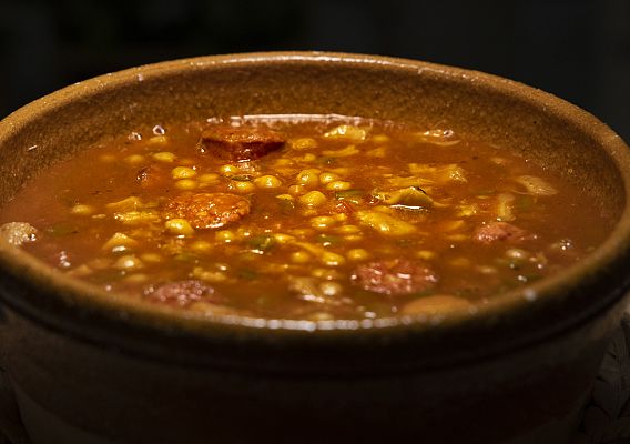 "Callos con garbanzos" de Dani García