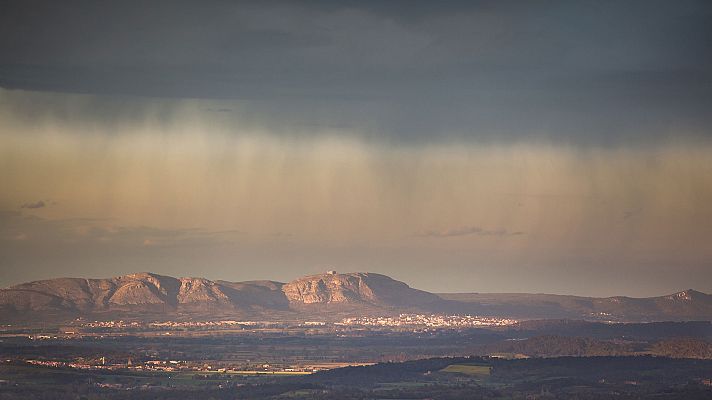 El tiempo - Chubascos y tormentas que podrían ser localmente fuertes en Pirineos y sistema Ibérico