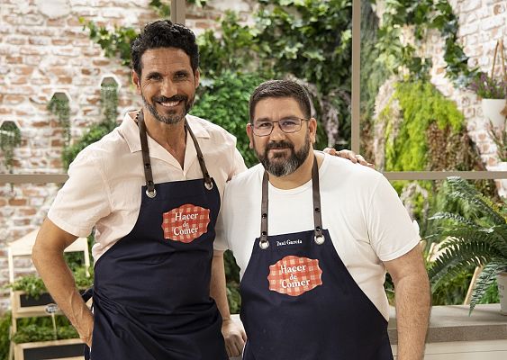 Óscar Higares visita "Hacer de comer"