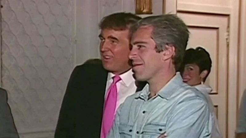 Un vídeo de 1992 muestra a Trump de fiesta con el acusado por tráfico de menores Jeffrey Epstein