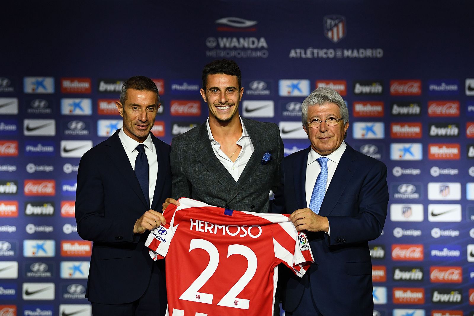 Mario Hermoso: "Uno no puede olvidar su pasado" -RTVE.es | Ver