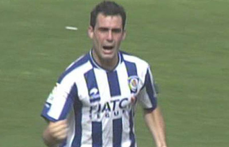 Íñigo Díaz de Cerio deja la Real Sociedad y se marcha al Athletic de Bilbao. Por su parte, Héctor Font recala en el Real Valladolid procedente de Osasuna. 