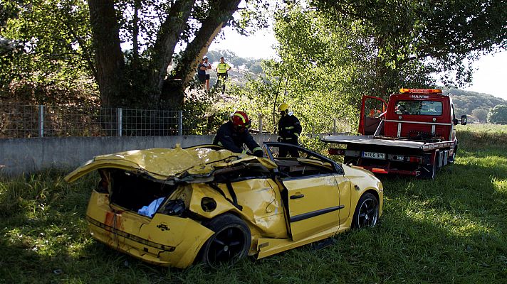 Mueren cuatro jóvenes y otros dos resultan heridos graves en un accidente en Galisancho, Salamanca