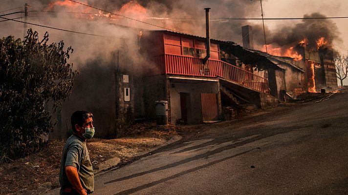 Sigue la lucha contra los incendios que asolan el centro de Portugal