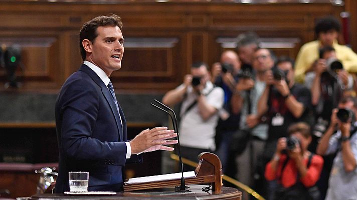  - Rivera asegura que Cs votará 'no' "con las dos manos" al "plan Sánchez" y "a su banda"