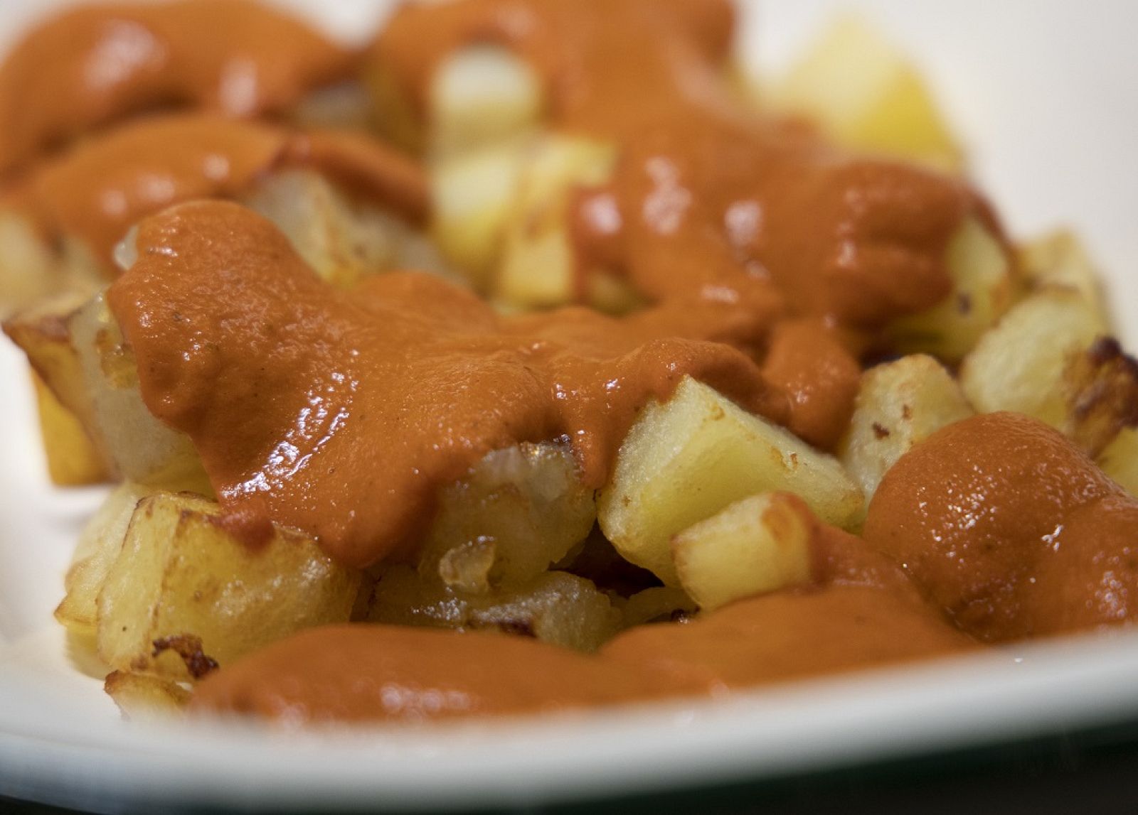 "Patatas bravas" de Dani García | Ver