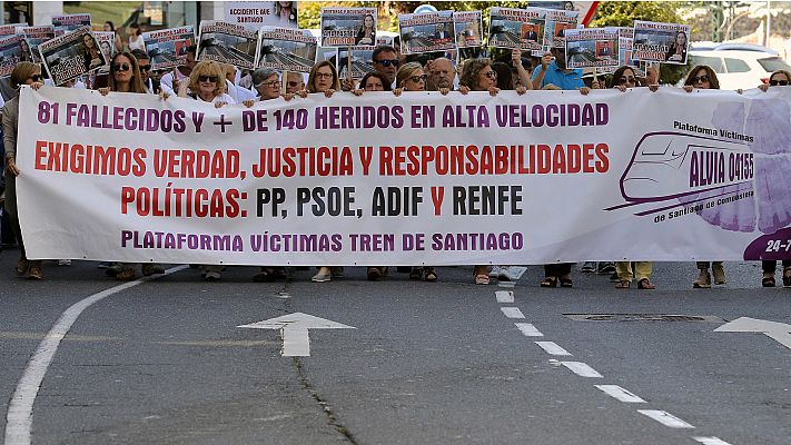 Las víctimas de Angrois exigen a Pedro Sánchez una investigación independiente en el sexto aniversario del accidente