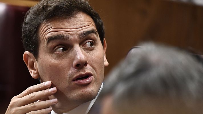 Especiales informativos - Rivera critica a Sánchez e Iglesias: "No se han peleado por las políticas, se han peleado por los sillones"