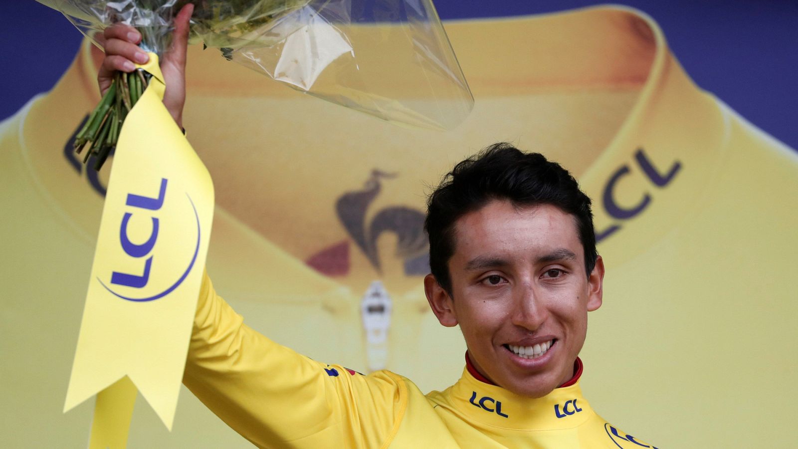 Egan Bernal se pone líder 
