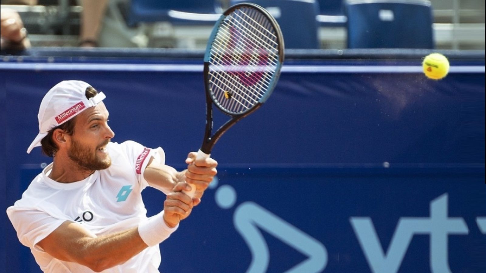 Tenis - ATP 250 Torneo Gstaad 1/4 Final: J. Sousa  - R. Bautista - ver ahora