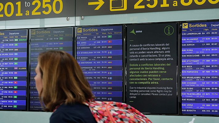 Telediario 1 - Una fuerte tormenta paraliza durante media hora toda la actividad en el aeropuerto de Barcelona-El Prat