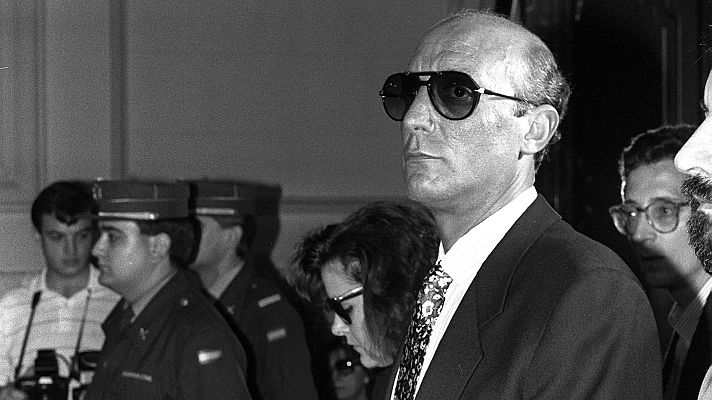 Telediario 1 - Un día como hoy hace treinta años el Dioni robó 300 millones de pesetas