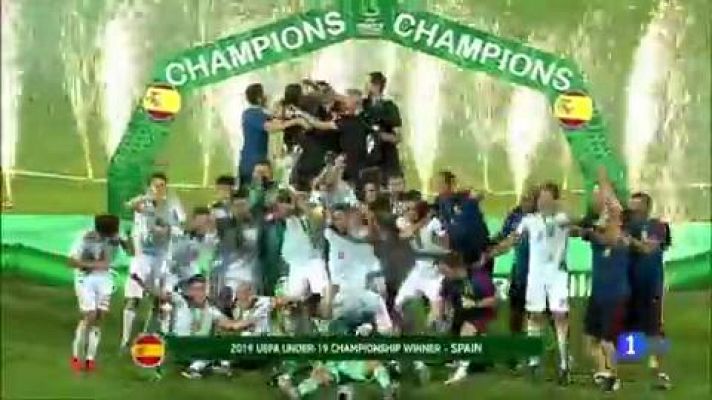 Telediario 1 - Un doblete de Ferrán Torres da a España el Europeo sub'19