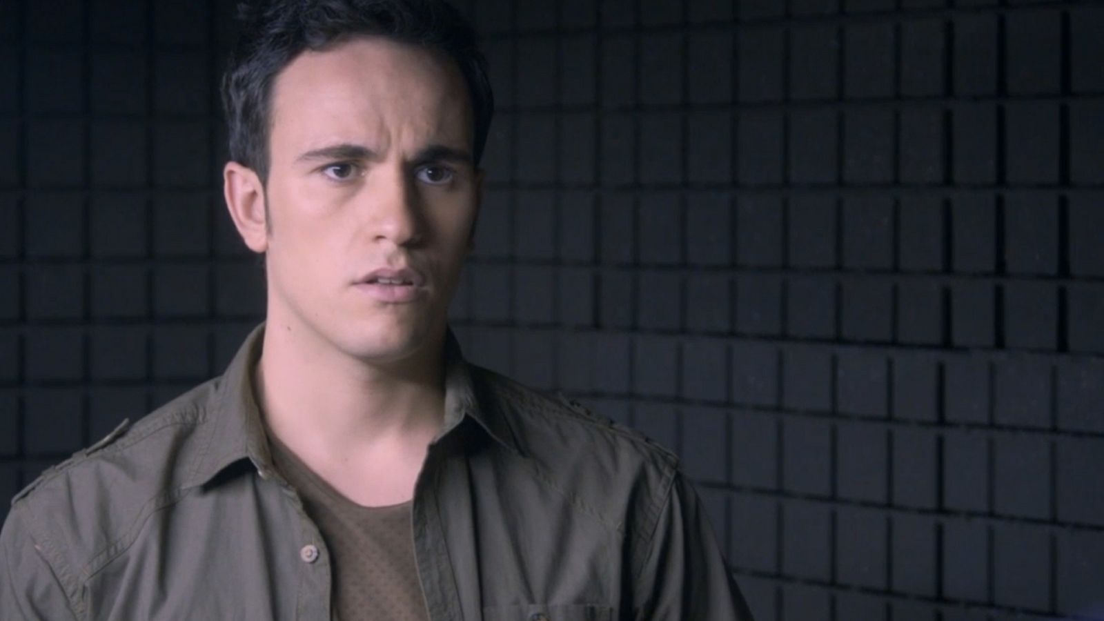 Toni se mete en lios por un nuevo caso en Distrito Sur