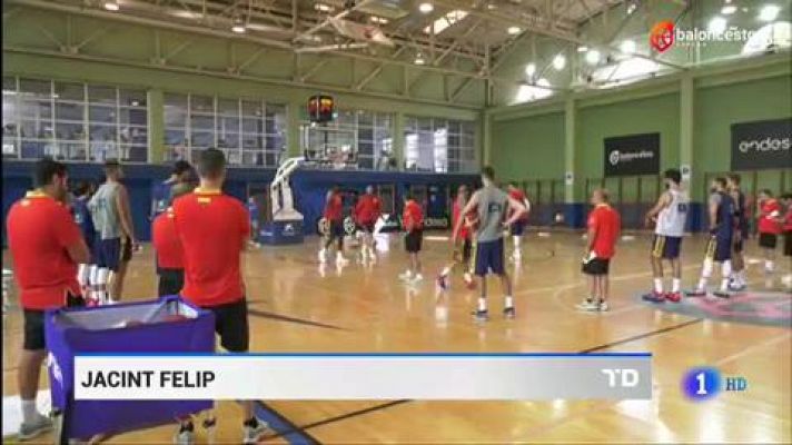 Pau Gasol visita a sus compañeros de la selección