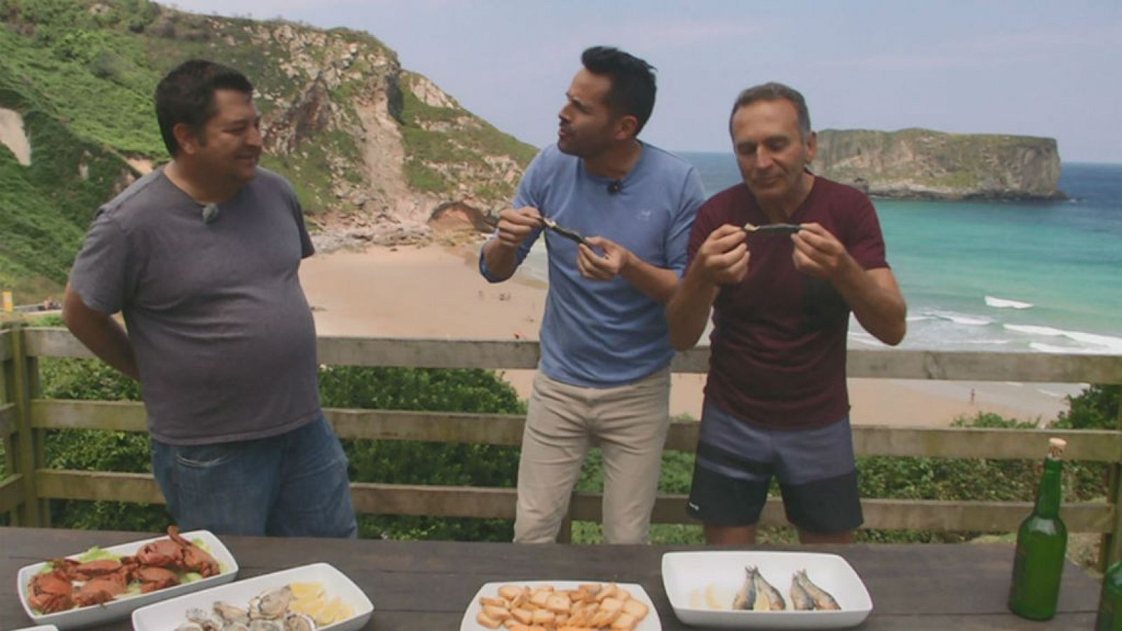 Playa de Llanes y chiringuito, ¿hay plan mejor?