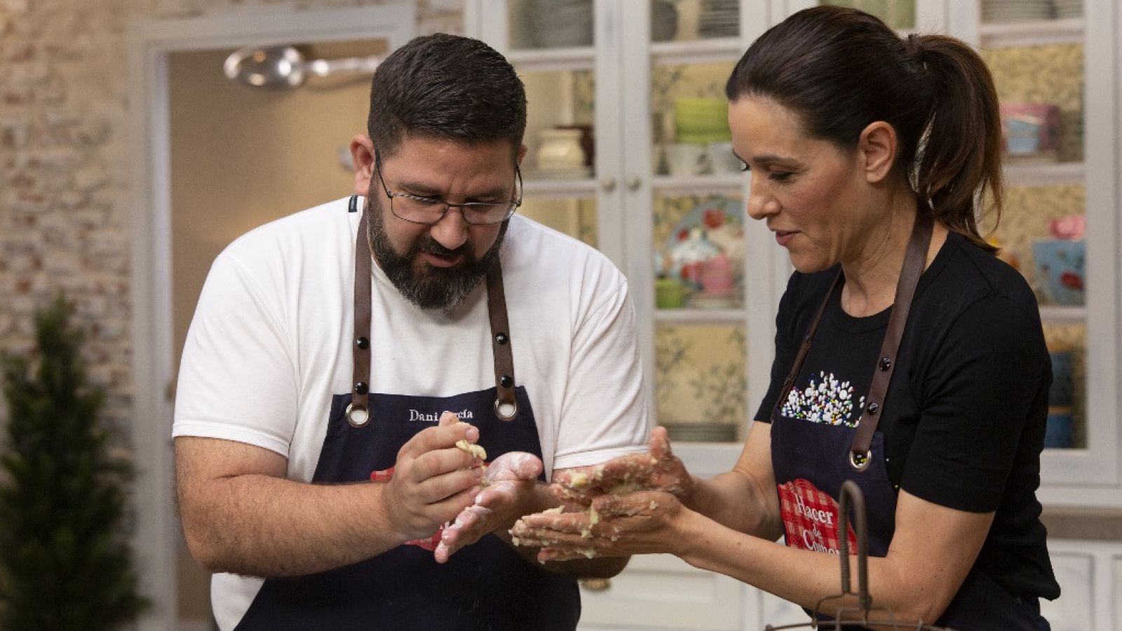 Hacer de comer - Xató y albóndigas de pescado