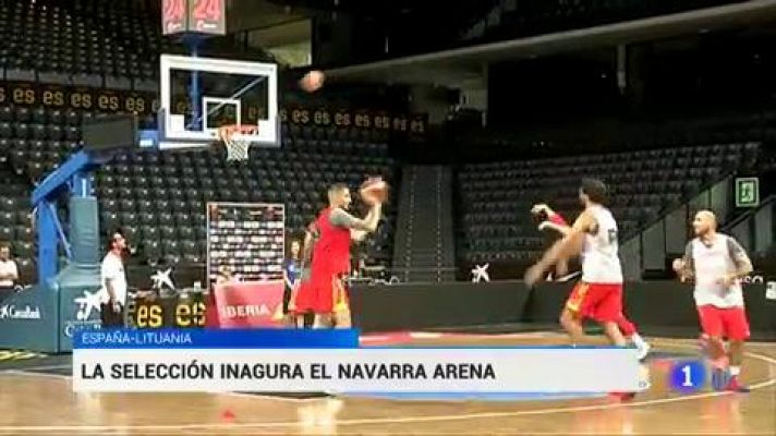 Telediario 1 - España debuta en la gira de preparación en el nuevo pabellón de Pamplona