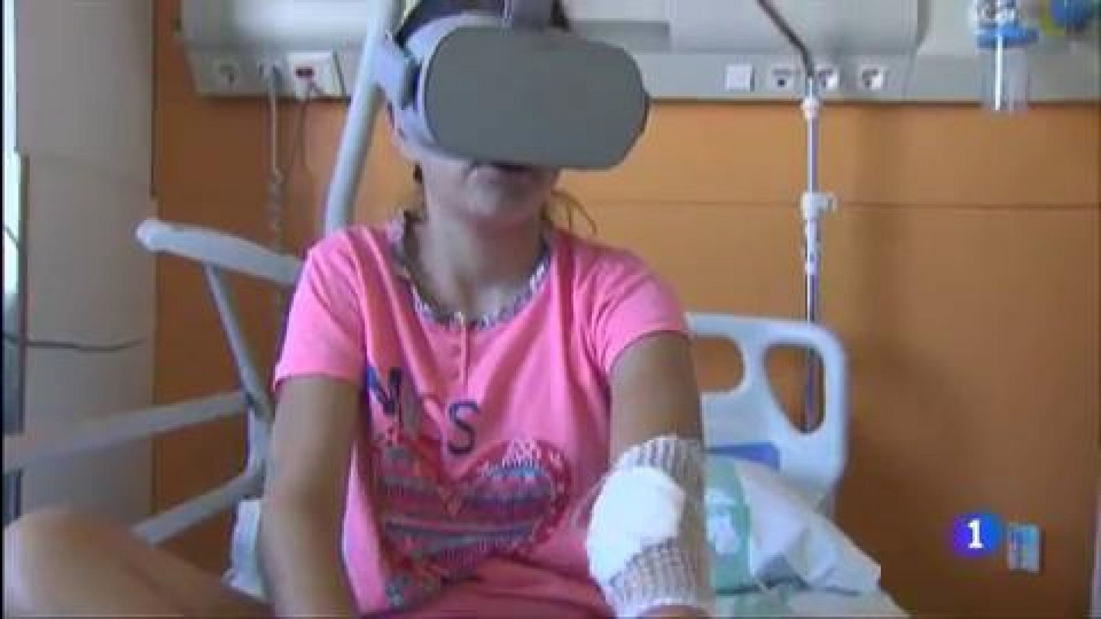 Telediario 1: Realidad virtual en pediatría para reducir la ansiedad  | RTVE Play