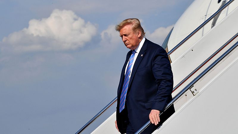 Los demócratas acusan a Trump de avivar el odio racial con sus discursos y su política antiinmigrantes - ver ahora 