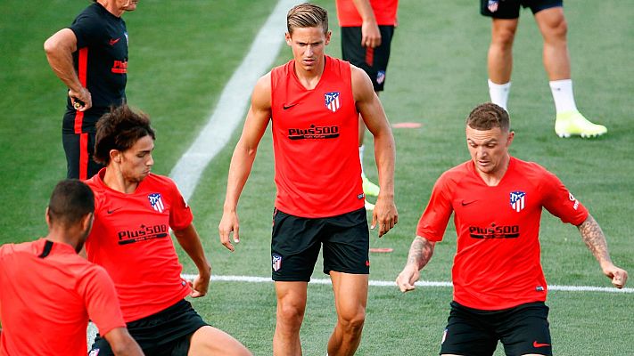 Telediario 1 - El Atlético entrena ya con toda la plantilla