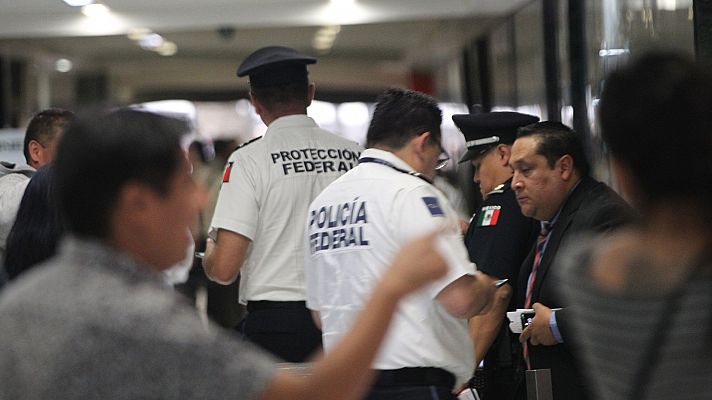 Telediario 1 - Robo multimillonario de monedas de oro en la Casa de Moneda de México