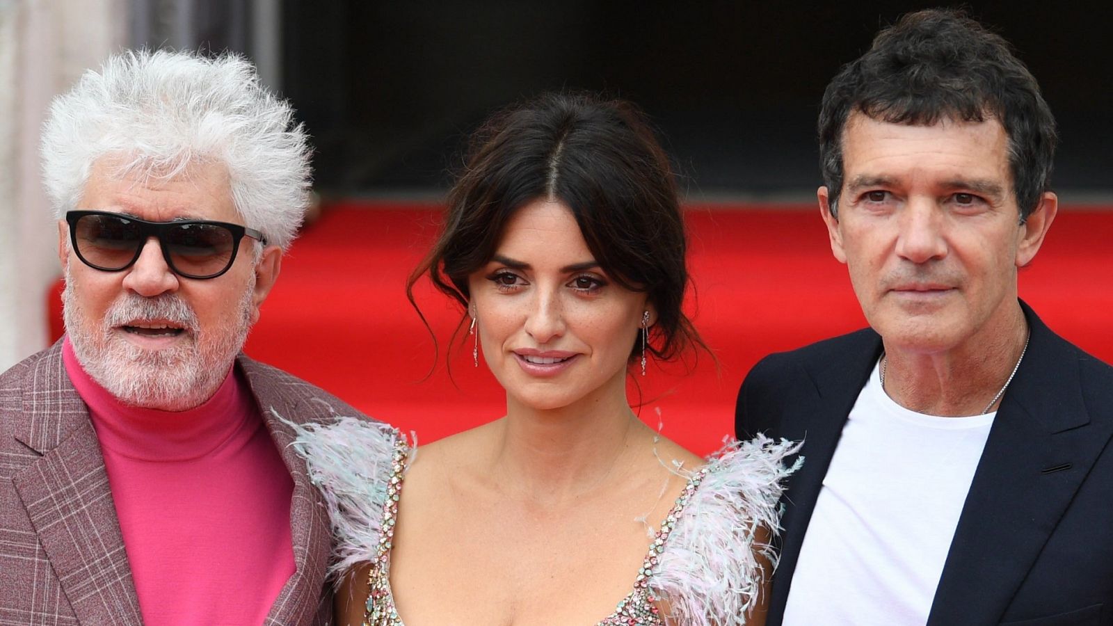 Corazón - Penélope Cruz, Antonio Banderas y Pedro Almodovar estrenan "Dolor y Gloria" en Londres