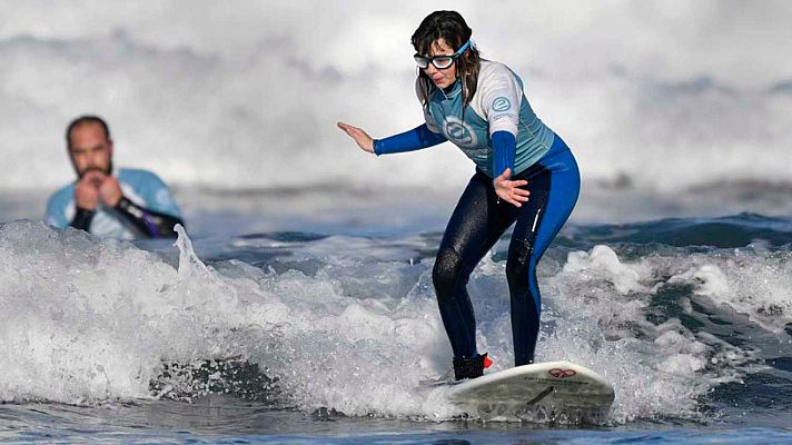 Telediario 1 - Carmen López, la superación constante de una surfista ciega