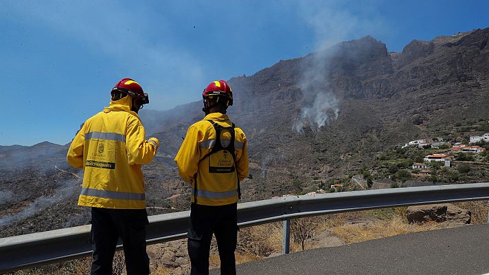 Telediario 1 - Logran contener el incendio de la cumbre de Gran Canaria, tras arrasar más de mil hectáreas