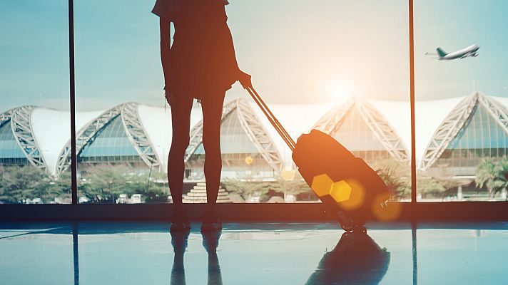 Telediario 1 - El 65% de las personas que se lanzan a viajar solas son mujeres