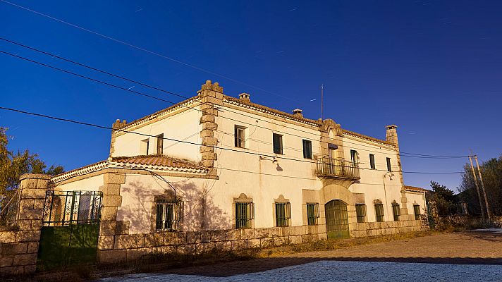La mañana - Los vecinos de Bustarviejo ya tienen su propio álbum de crom