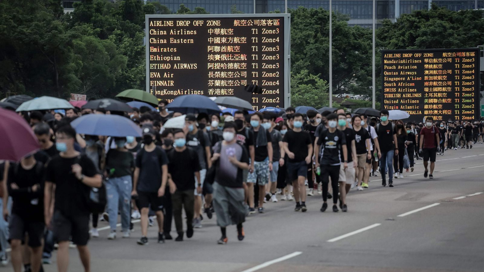 Telediario 1: Hong Kong cancela todos los vuelos por una nueva protesta en el aeropuerto | RTVE Play