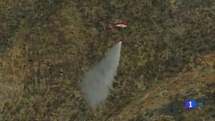 El incendio de Gran Canaria sigue sin control y afecta ya a 1.500 hectáreas