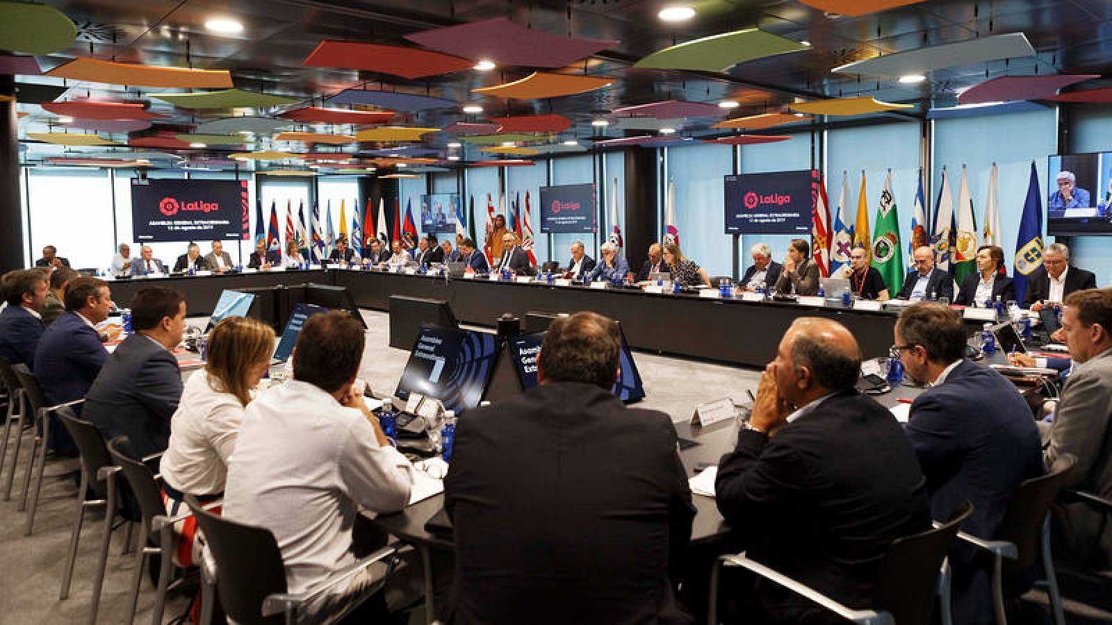 Los clubes se niegan a negociar los horarios con Rubiales