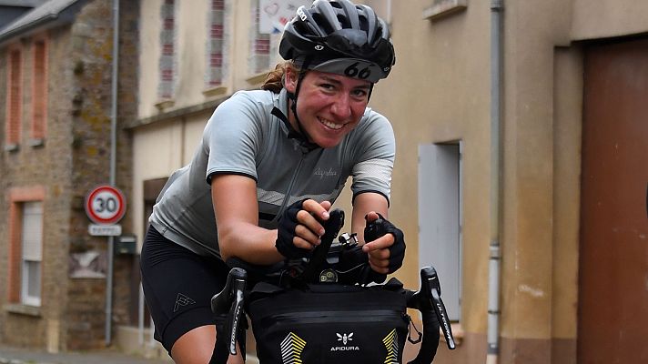 Telediario 1 - Fiona Kolbinger gana la Transcontinental: 4.000 km en bici en 10 días